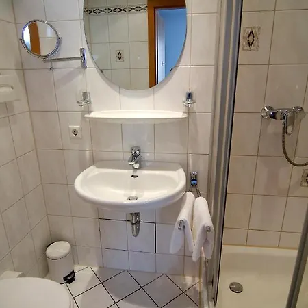 Garni Lehrertal Gæstehus Ulm