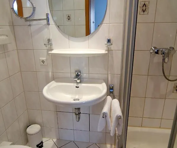 Garni Lehrertal بيت ضيافة أولم