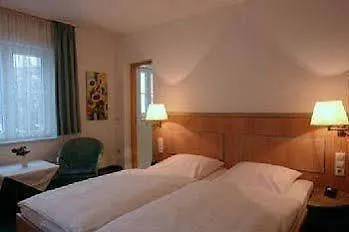 加尼莱雷泰尔酒店 3*